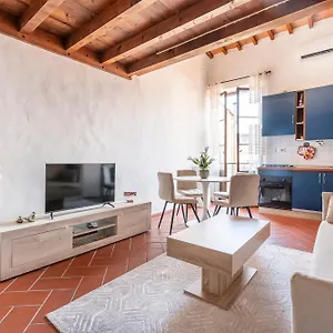  Appartamento Piazza Santo Spirito Con 2 Matrimoniali